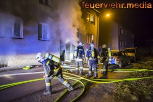 Neun gerettete Personen bei Kellerbrand in Krems-Lerchenfeld (+Video)