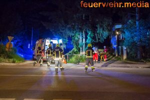 Person nach Deckeneinsturz im Schlafzimmer verschüttet