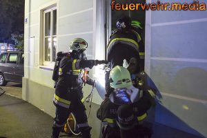 Zeitungszusteller entdeckt Brand in der Volksschule Haitzendorf