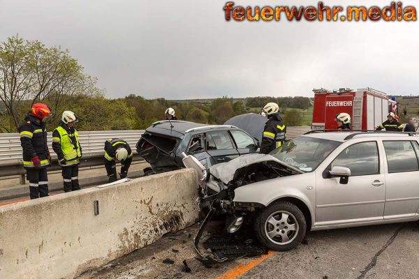 Verkehrsunfall im Bereich der Brückenbaustelle der B37 in Lengenfeld