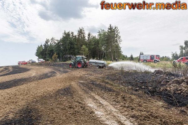 Kleiner Entstehungsbrand breitet sich rasend schnell auf 60.000 m² Fläche aus