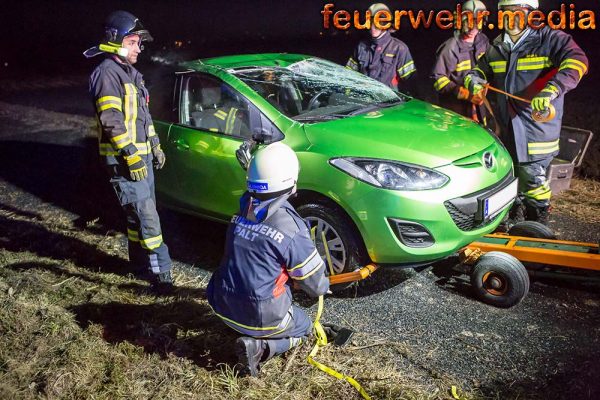 Fahrzeugüberschlag auf der Auffahrt zur B37a