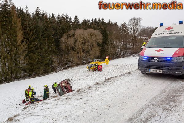 Erfolgreiche Reanimation nach Unfall auf der L7041 in Gföhl