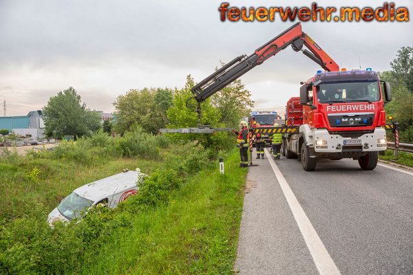 Bergung eines Kastenwagens auf der S5