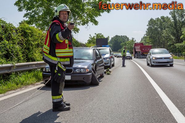 Rasche Fahrzeugbergung nach Unfall auf der S5