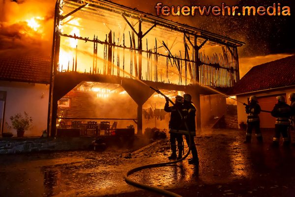 Brand eines landwirtschaftlichen Gebäudes in Niedergrünbach