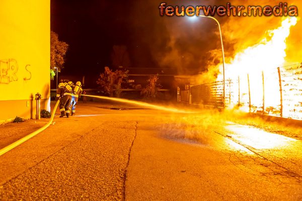 Brand im Freilager eines Gewerbebetriebes