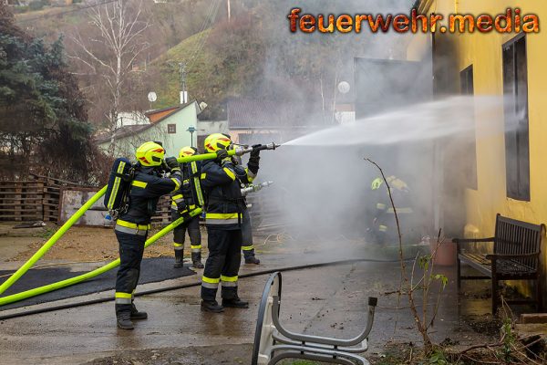 Brand in einer Senftenberger Lagerhalle