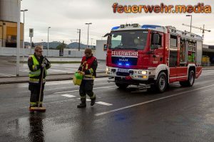 Ölspur nach Motorradunfall auf der B35 in Krems