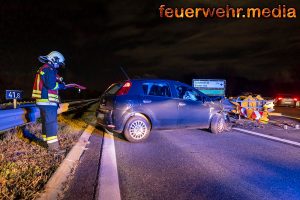 Aufpralldämpfer und Ersthelfer verhinderten bei einem Verkehrsunfall schlimmeres