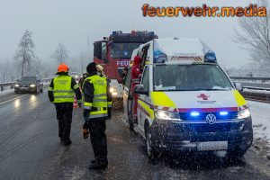 Schneefall in Krems – Unfall auf der B37a
