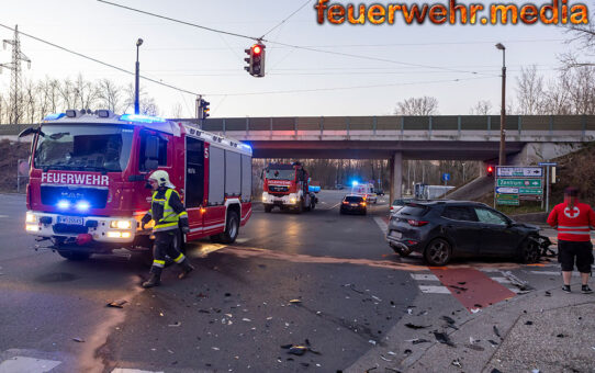 Verkehrsunfall mit zwei Pkw in der Kremser Austraße