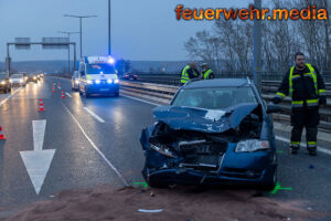 Auffahrunfall auf der Donaubrücke sorgt für Behinderungen im Abendverkehr