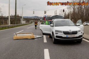 Verlorenes Ladegut – Glasscherben übersäen die S5