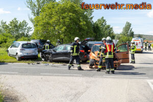 Mehrere Personen nach Unfall auf der L45 ins Krankenhaus gebracht