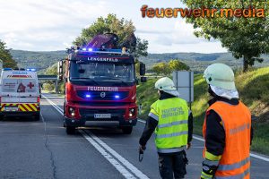 Rücksichtsloser Fahrzeuglenker verursacht Unfall mit fünf Fahrzeugen