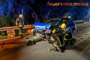 Verunfallter Pkw blockierte die Auffahrt zur Donaubrücke