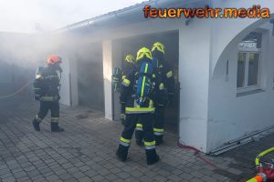 Hoher Sachschaden beim Brand einer Garage