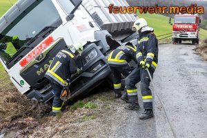 Lkw-Bergung im Schiltingeramt