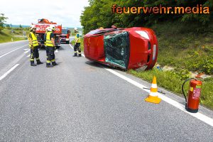 Lenker bleibt bei Fahrzeugüberschlag unverletzt