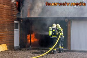 Ausflugslokal neben der Donau in Krems-Hollenburg in Vollbrand
