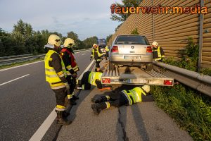 Auffahrunfall – Pkw fährt auf Anhängergespann auf