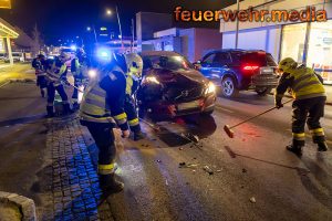Auffahrunfall mit mehreren Fahrzeugen auf der Wachaustraße