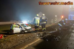 Pkw geriet im dichten Nebel auf der B37 in den Gegenverkehr – Vier Verletzte