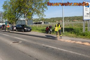 Ölspur aufgrund eines technischen Defekts an einem Pkw