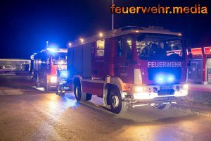 Rauchentwicklung aus Motorraum – Technischer Defekt löst Brandalarm aus