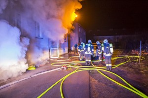 Neun gerettete Personen bei Kellerbrand in Lerchenfeld