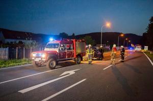 Mehrere Verletzte bei Unfall mit zwei Fahrzeugen auf der B33 bei Hundsheim