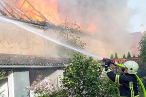 Mehrere Häuser bei Großbrand in Krems zerstört
