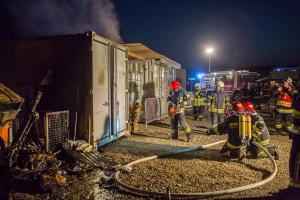 Brand am Lagerplatz einer Baustelle in Langenlois