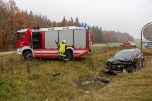 Frontalzusammenstoß zweier Pkw auf der B37