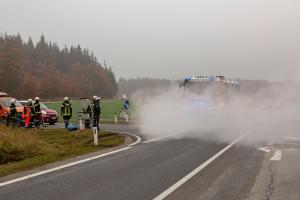 Frontalzusammenstoß zweier Pkw auf der B37