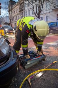 Drei Verletzte nach Unfall mit zwei Fahrzeugen auf der Ringstraße