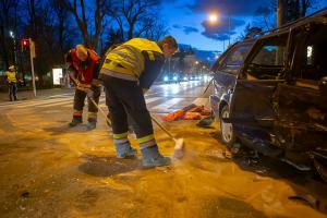 Drei Verletzte nach Unfall mit zwei Fahrzeugen auf der Ringstraße