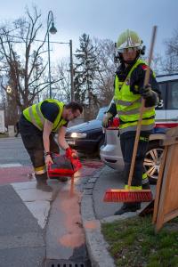 Drei Verletzte nach Unfall mit zwei Fahrzeugen auf der Ringstraße