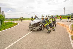 Mehrere Verletzte bei Unfall mit zwei Fahrzeugen auf der L114