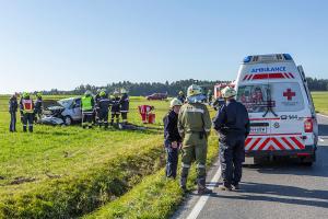 Fahrzeugüberschlag auf der L76 bei Gloden