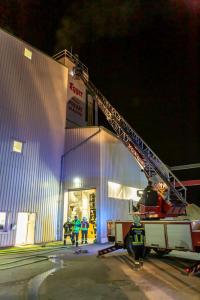 Silobrand in einem landwirtschaftlichen Betrieb in Grafenwörth