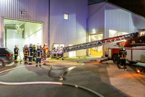 Silobrand in einem landwirtschaftlichen Betrieb in Grafenwörth