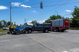 Zwei Verletzte nach Unfall mit zwei Fahrzeugen auf der S5