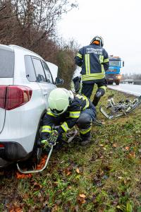Kreuzungsunfall mit zwei Pkw auf der B34 in Langenlois