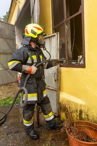 Starke Rauchentwicklung bei Brand in einer Lagerhalle