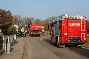 Riesiges Glück für Pkw-Lenker beim einer Kollision mit einem Triebwagen