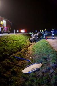 Fahrzeugüberschlag auf der B37 - Fahrzeuglenkerin unverletzt