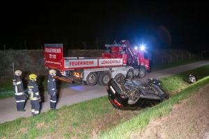 Fahrzeugüberschlag auf der B37 - Fahrzeuglenkerin unverletzt