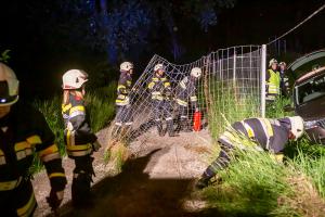 Pkw landet nach Ausritt im Straßengraben